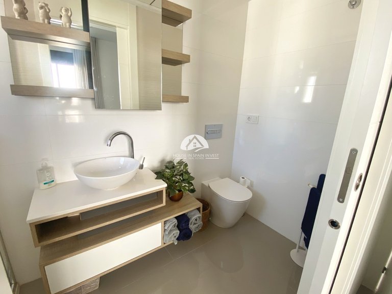 Villa for Sale in Ciudad Quesada Rojales - Ciudad Quesada, Alicante 16