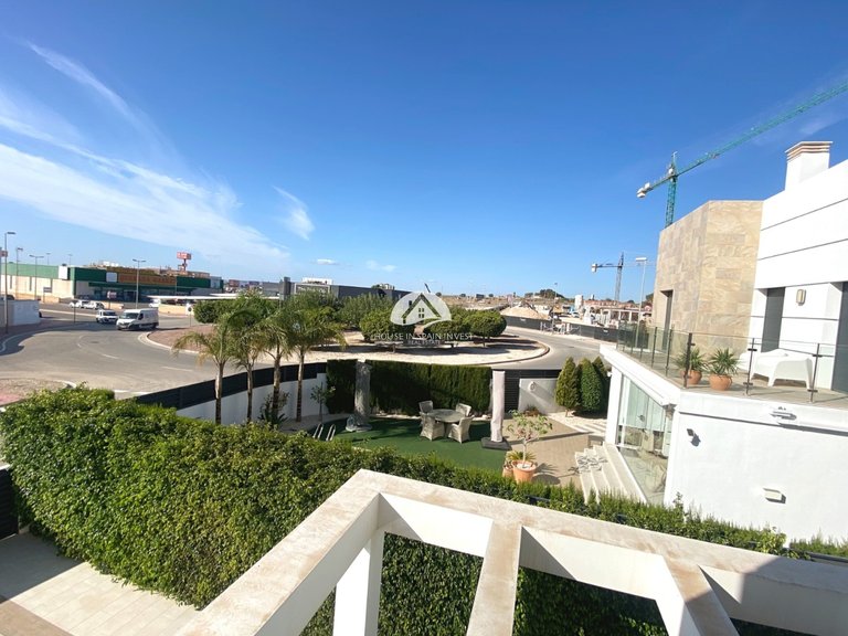 Villa for Sale in Ciudad Quesada Rojales - Ciudad Quesada, Alicante 23