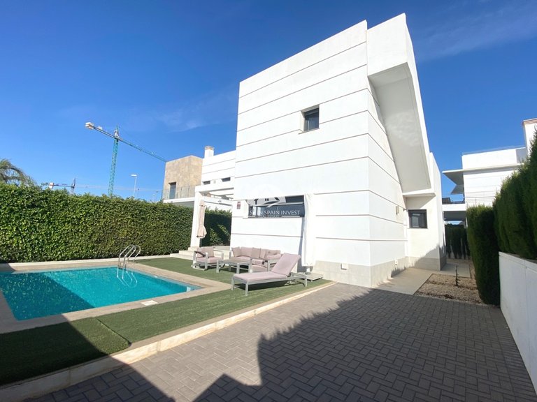Villa for Sale in Ciudad Quesada Rojales - Ciudad Quesada, Alicante 33