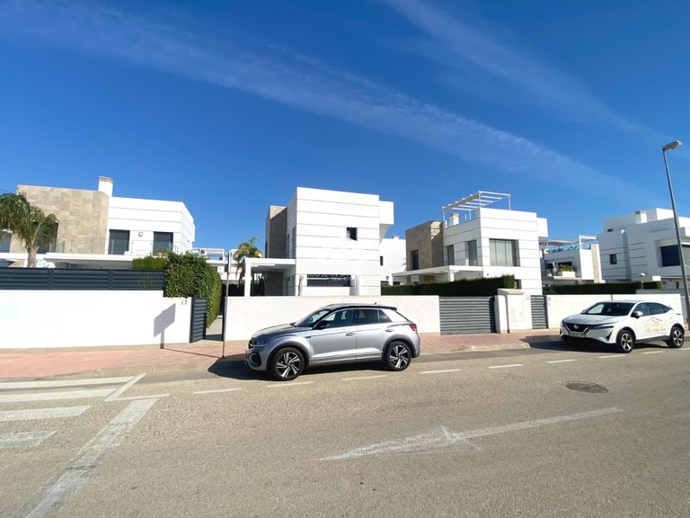 Villa for Sale in Ciudad Quesada Rojales - Ciudad Quesada, Alicante 34