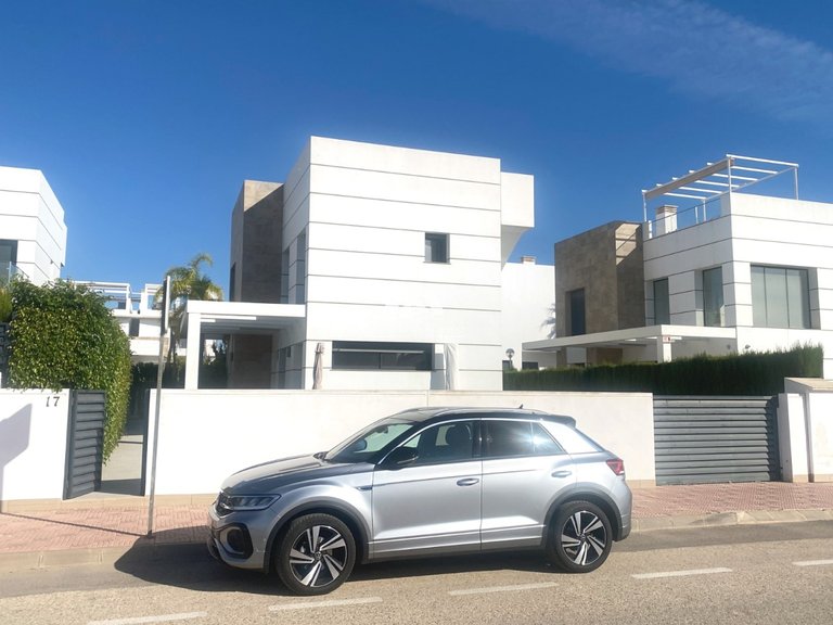 Villa for Sale in Ciudad Quesada Rojales - Ciudad Quesada, Alicante 35