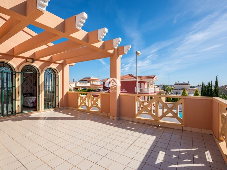 Villa for Sale in Ciudad Quesada Rojales - Ciudad Quesada, Alicante 27