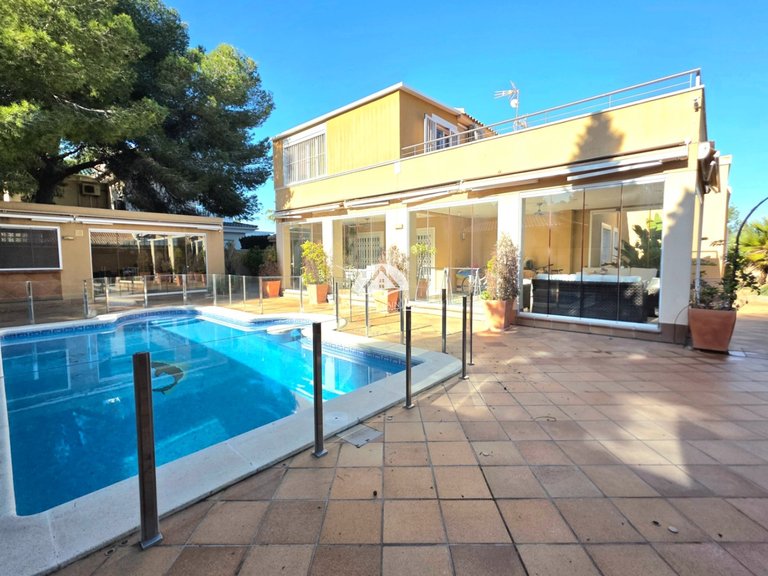 Villa for Sale in Cabo Cervera Torrevieja, Alicante 2