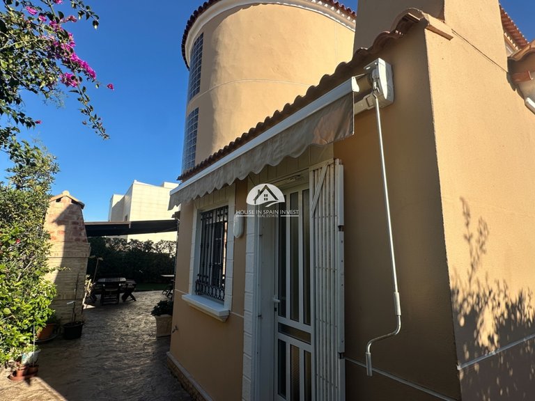 Villa for Sale in La Mata Torrevieja, Alicante 49