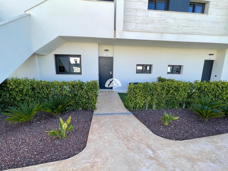 Apartment for Sale in Lo Romero Golf Pilar De La Horadada, Alicante 1