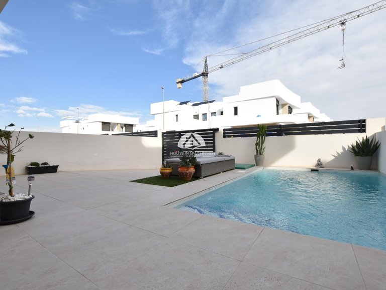 Villa for Sale in Los Montesinos Los Montesinos, Alicante 3