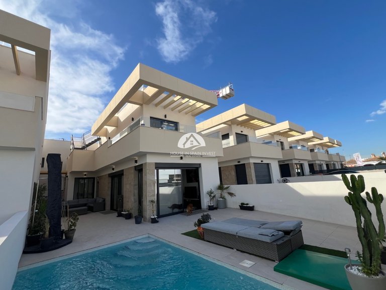Villa for Sale in Los Montesinos Los Montesinos, Alicante 11