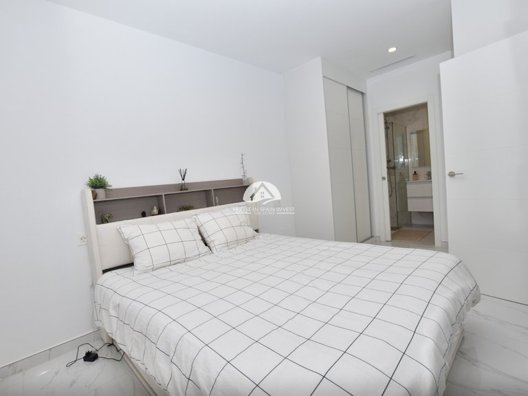 Villa for Sale in Los Montesinos Los Montesinos, Alicante 13