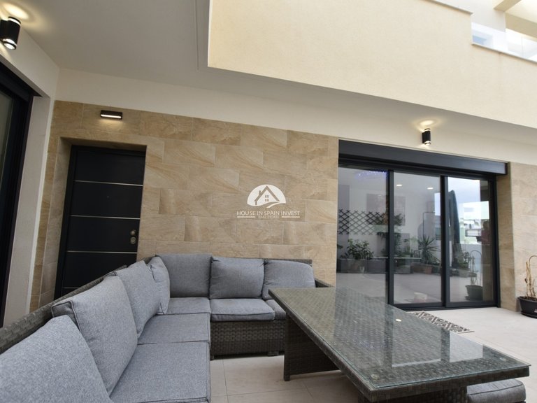 Villa for Sale in Los Montesinos Los Montesinos, Alicante 37