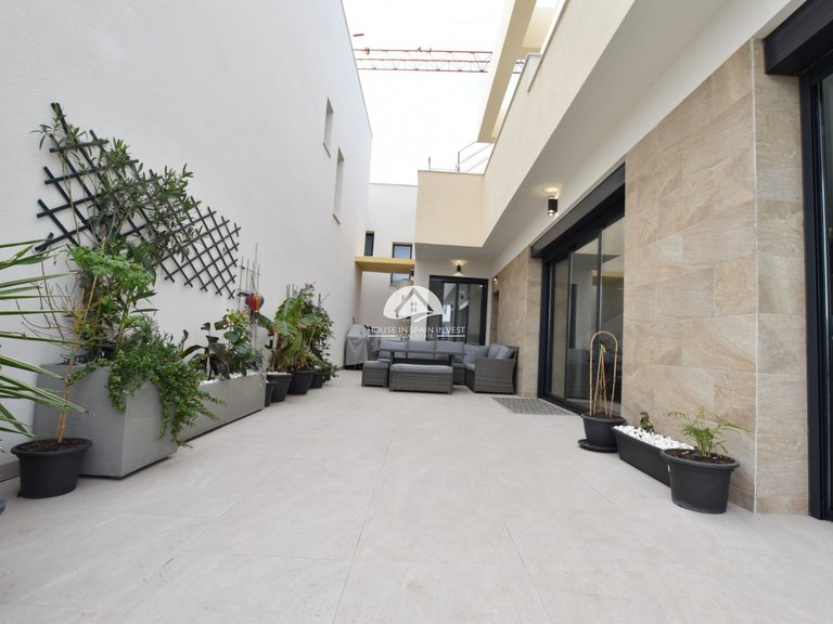 Villa for Sale in Los Montesinos Los Montesinos, Alicante 38