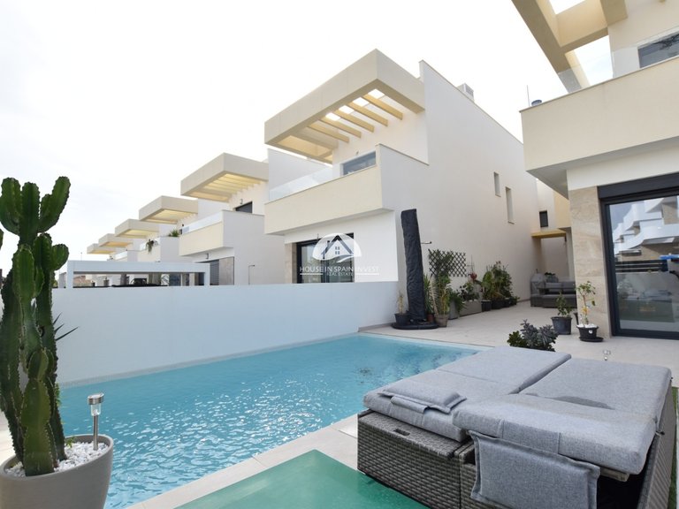 Villa for Sale in Los Montesinos Los Montesinos, Alicante 44
