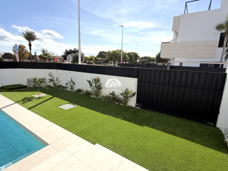 Apartment for Sale in Pilar de la Horadada Pilar De La Horadada, Alicante 25