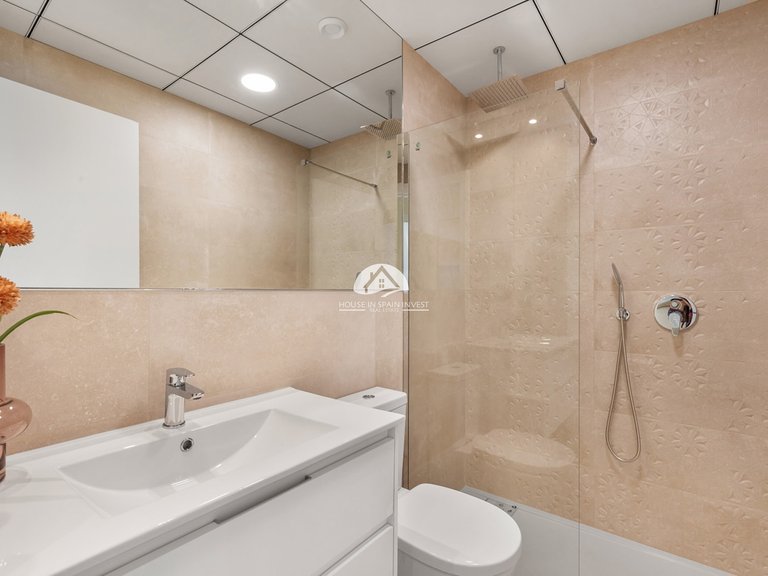 Apartment for Sale in Los Alcázares Murcia, Murcia 22