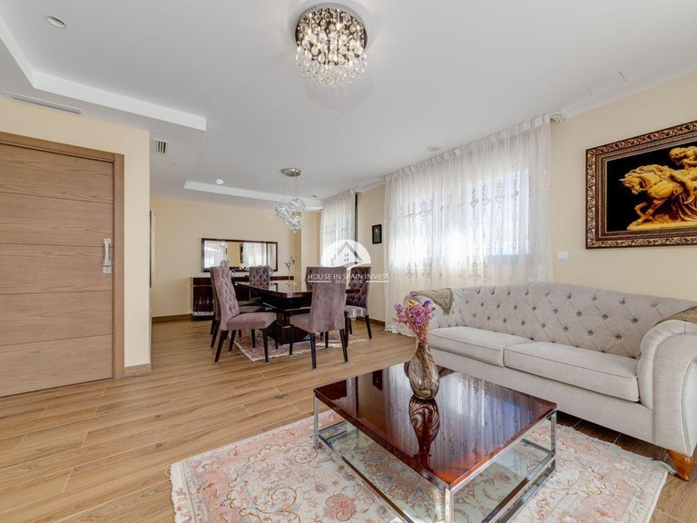 Villa for Sale in Los Balcones Torrevieja, Alicante 9