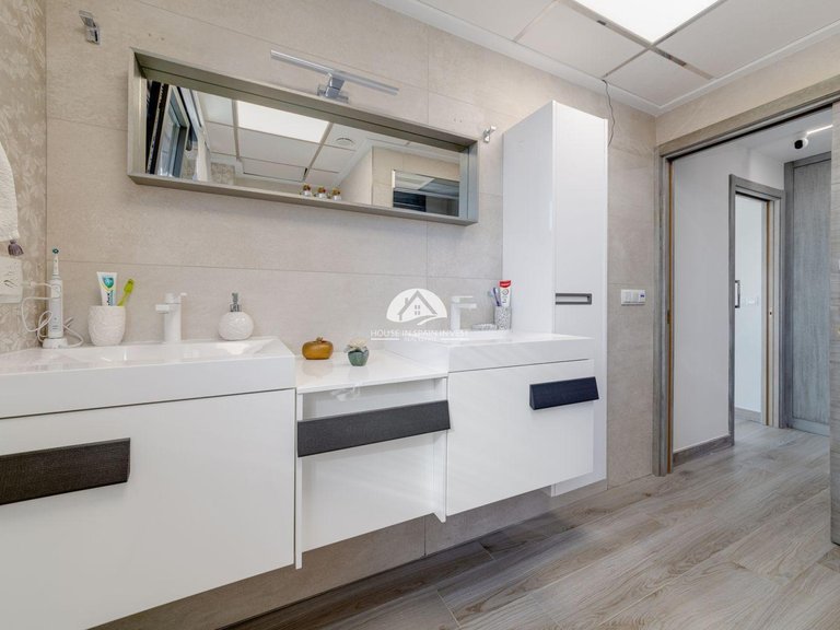 Villa for Sale in Los Balcones Torrevieja, Alicante 22