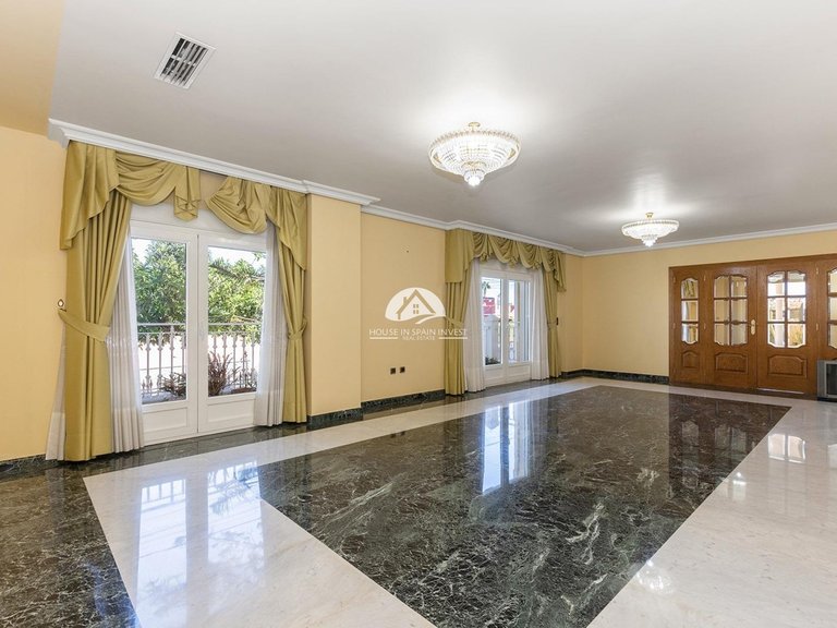 Villa for Sale in La Siesta - El Salado - Torreta Torrevieja, Alicante 8