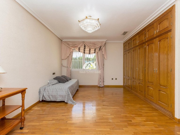 Villa for Sale in La Siesta - El Salado - Torreta Torrevieja, Alicante 21