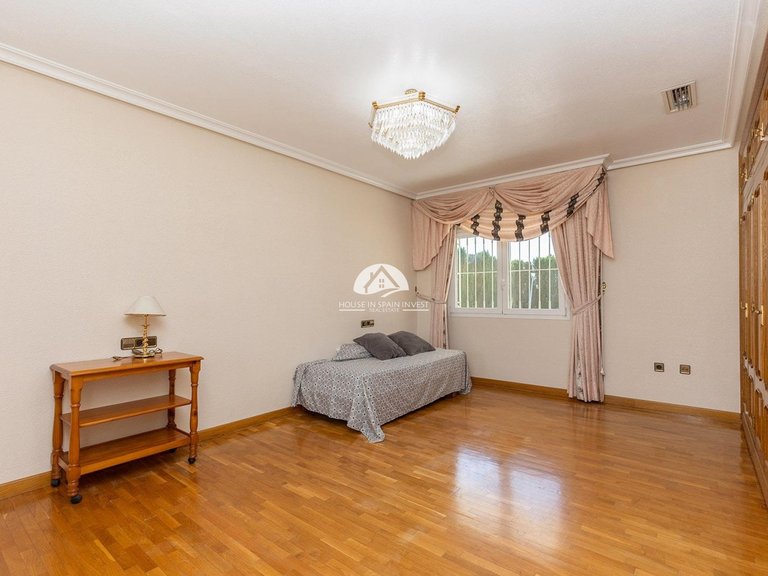Villa for Sale in La Siesta - El Salado - Torreta Torrevieja, Alicante 23