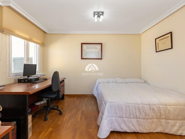 Villa for Sale in La Siesta - El Salado - Torreta Torrevieja, Alicante 40