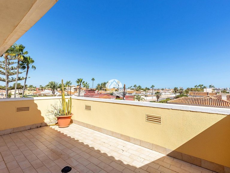 Villa for Sale in La Siesta - El Salado - Torreta Torrevieja, Alicante 42