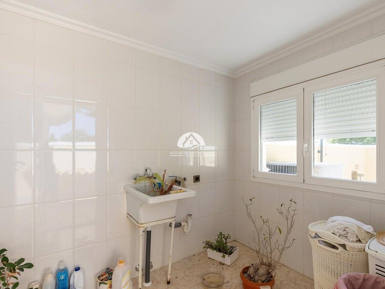 Villa for Sale in La Siesta - El Salado - Torreta Torrevieja, Alicante 47