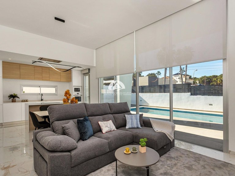 Villa for Sale in Los Balcones Torrevieja, Alicante 20