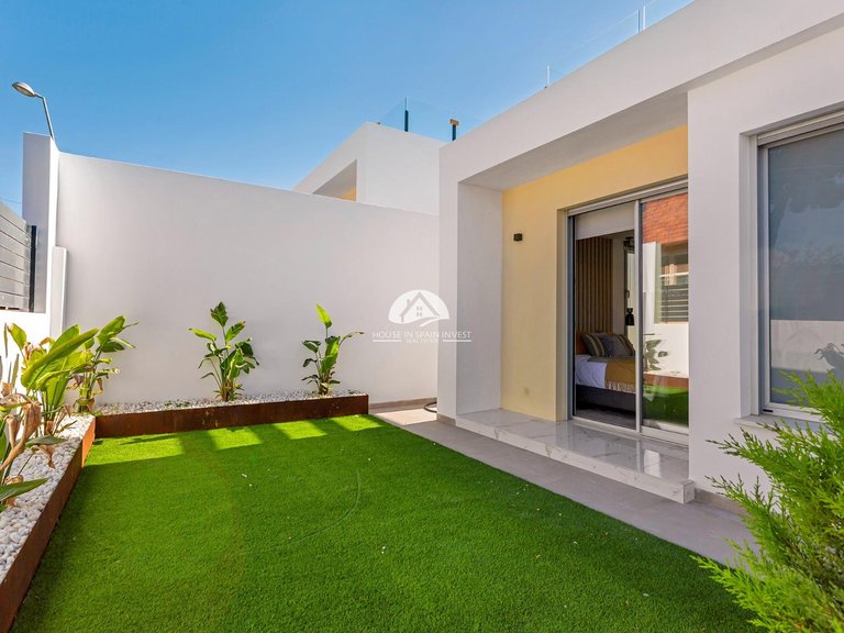 Villa for Sale in Los Balcones Torrevieja, Alicante 35