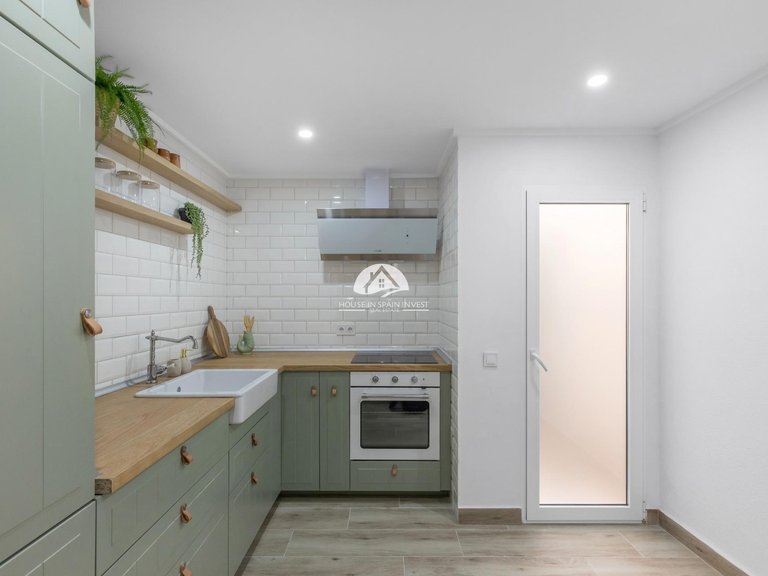 Town House for Sale in Centro Torrevieja, Alicante 8