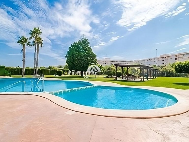 Apartment for Sale in El Acequión - Los Náufragos Torrevieja, Alicante 2