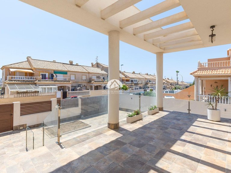 Villa for Sale in Aguas Nuevas - Sector 25 Torrevieja, Alicante 7
