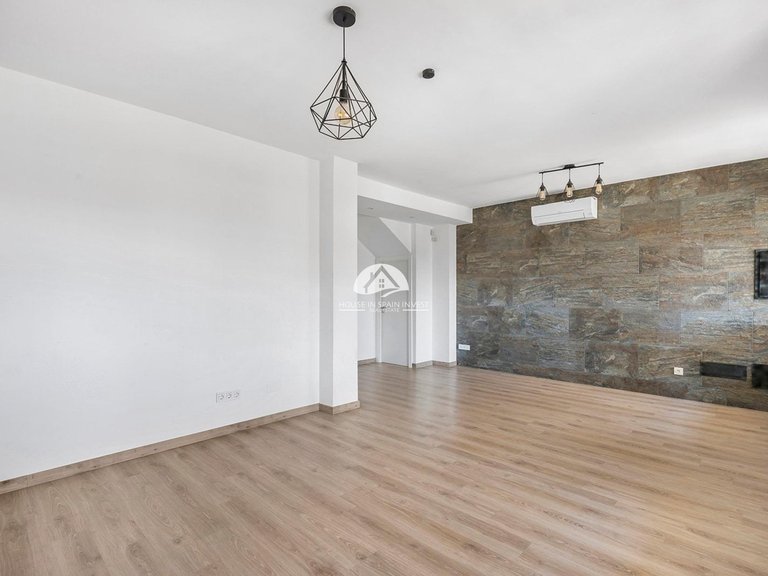 Villa for Sale in Aguas Nuevas - Sector 25 Torrevieja, Alicante 9