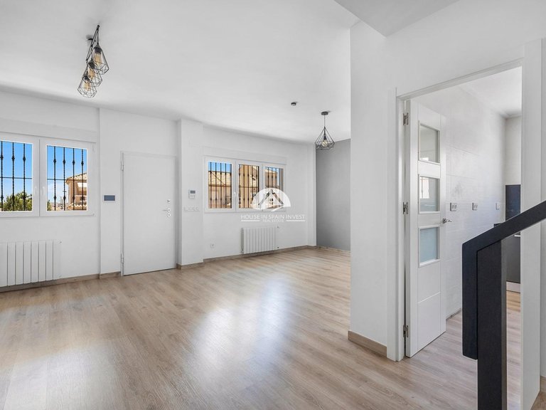 Villa for Sale in Aguas Nuevas - Sector 25 Torrevieja, Alicante 12