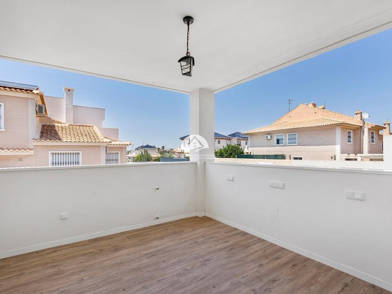 Villa for Sale in Aguas Nuevas - Sector 25 Torrevieja, Alicante 29