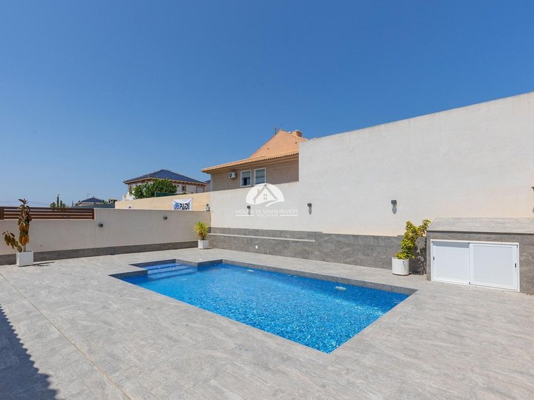 Villa for Sale in Aguas Nuevas - Sector 25 Torrevieja, Alicante 43