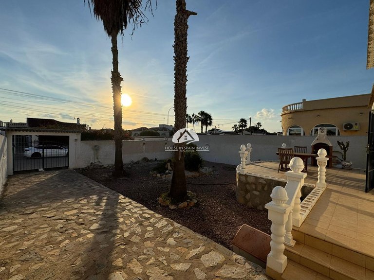 Villa for Sale in La Siesta - El Chaparral - San Luis Torrevieja, Alicante 7