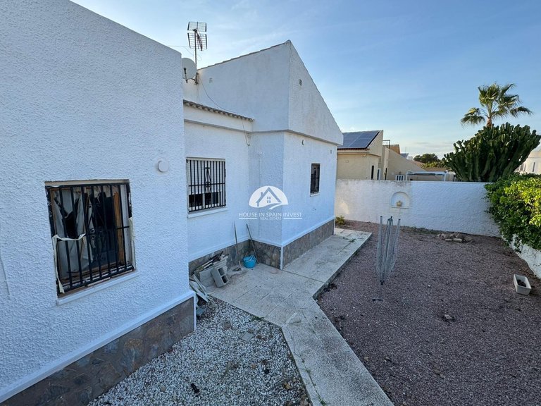 Villa for Sale in La Siesta - El Chaparral - San Luis Torrevieja, Alicante 13