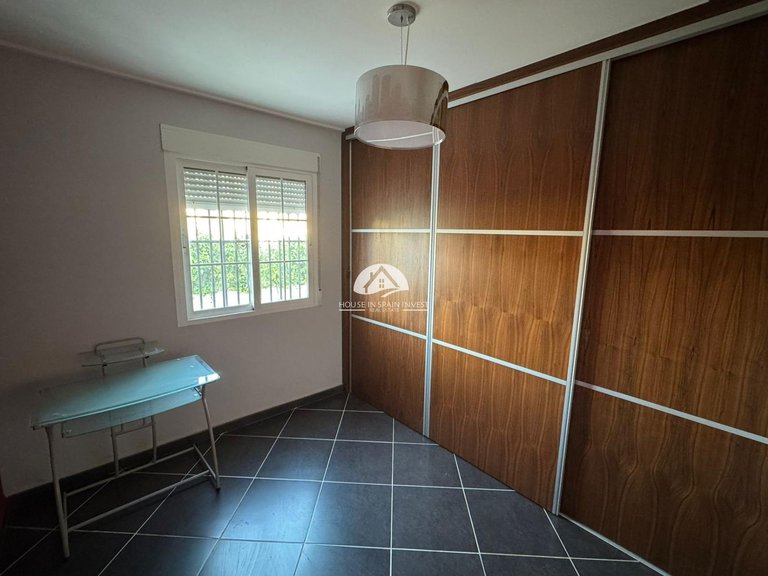 Villa for Sale in La Siesta - El Chaparral - San Luis Torrevieja, Alicante 35