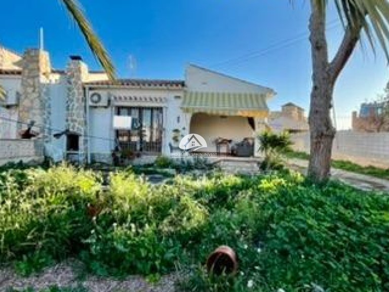 Villa for Sale in Aguas Nuevas - Sector 25 Torrevieja, Alicante 5