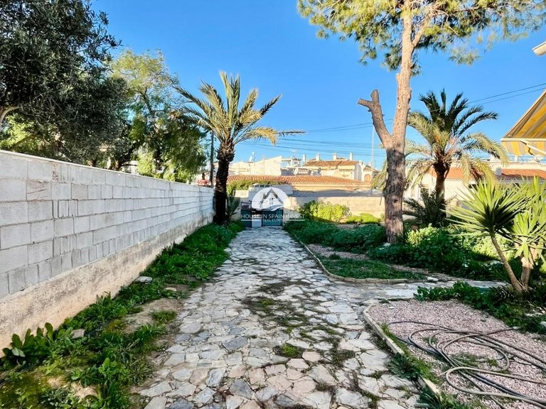 Villa for Sale in Aguas Nuevas - Sector 25 Torrevieja, Alicante 13