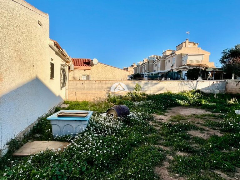 Villa for Sale in Aguas Nuevas - Sector 25 Torrevieja, Alicante 16