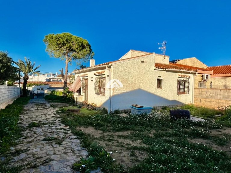 Villa for Sale in Aguas Nuevas - Sector 25 Torrevieja, Alicante 25