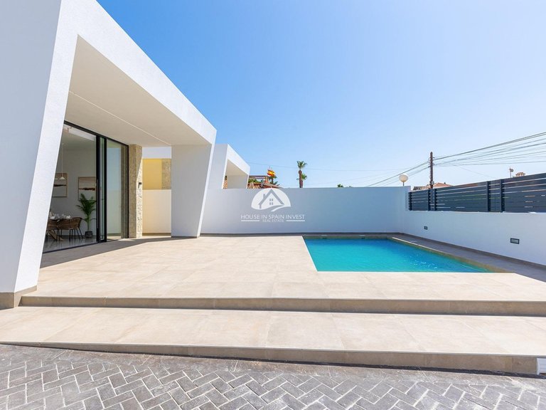 Villa for Sale in Los Balcones Torrevieja, Alicante 7