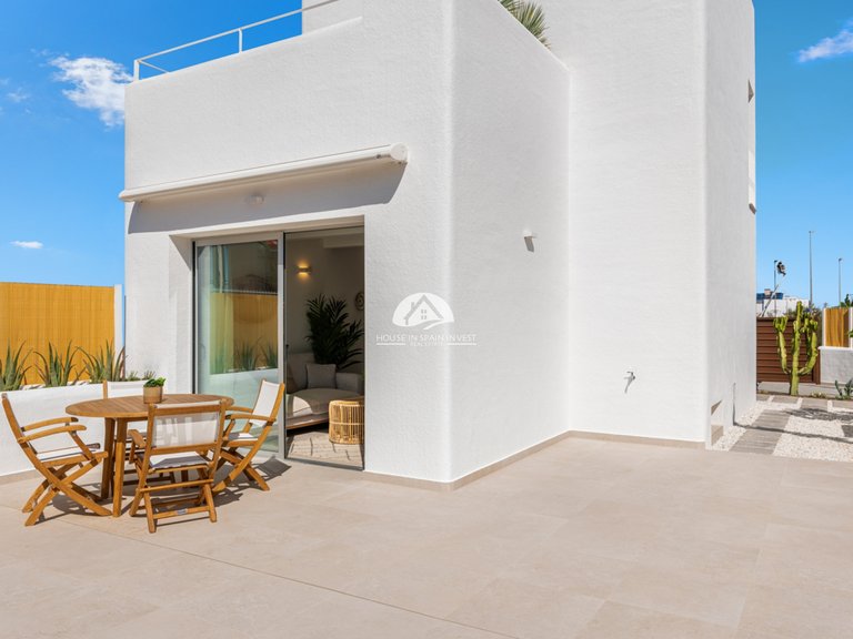 Villa for Sale in Los Alcázares Murcia, Murcia 1