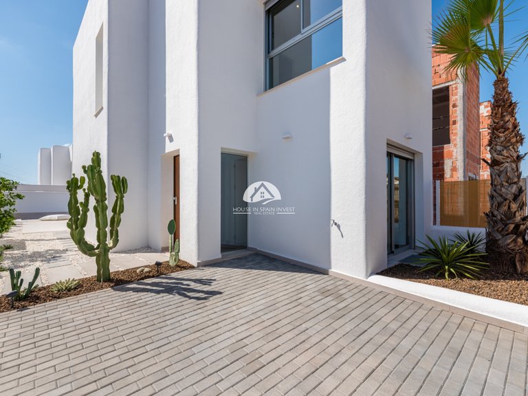 Villa for Sale in Los Alcázares Murcia, Murcia 2