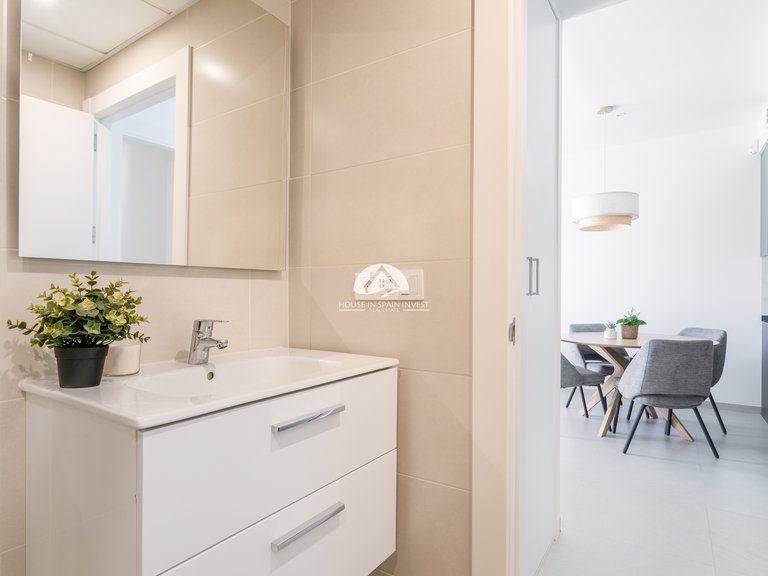 Apartment for Sale in Torrevieja Torrevieja, Alicante 28