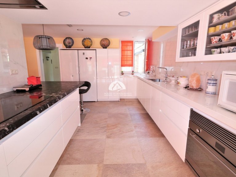 Villa for Sale in Cabo roig Orihuela Costa, Alicante 38