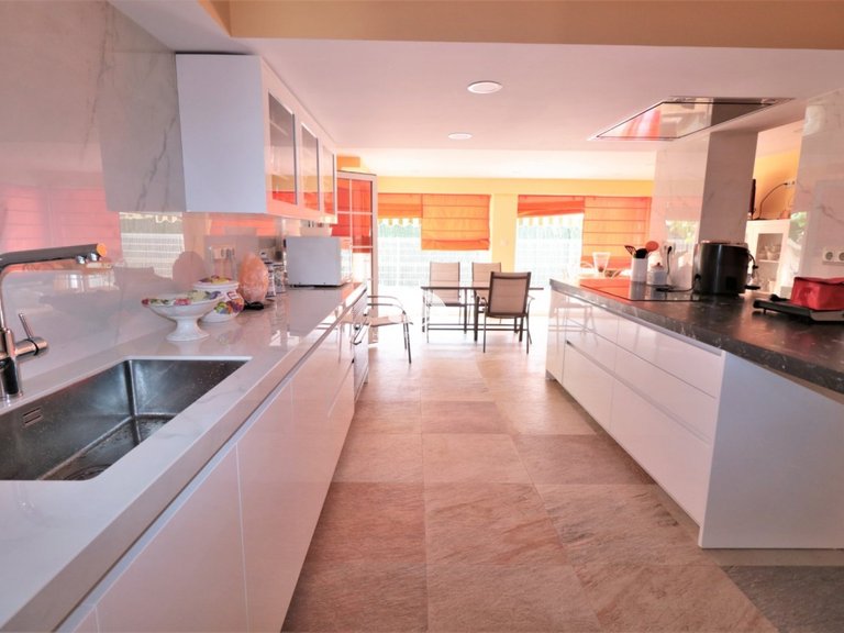 Villa for Sale in Cabo roig Orihuela Costa, Alicante 40