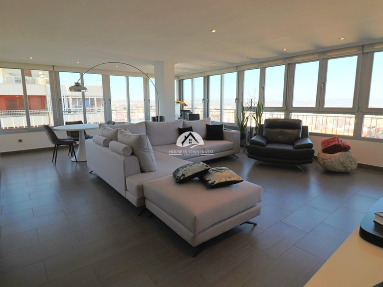 Penthouse for Sale in El Acequión - Los Náufragos Torrevieja, Alicante 5