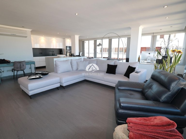 Penthouse for Sale in El Acequión - Los Náufragos Torrevieja, Alicante 8