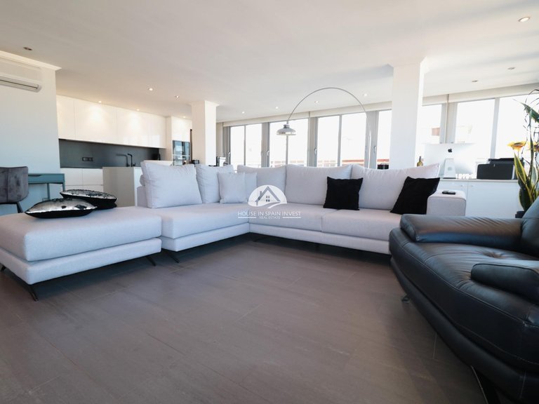 Penthouse for Sale in El Acequión - Los Náufragos Torrevieja, Alicante 9